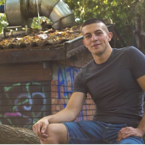 Ivaylo L. profile photo