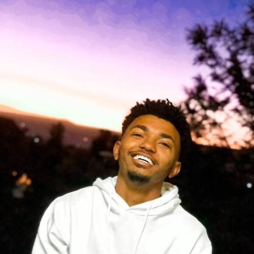 Elias  M. profile photo