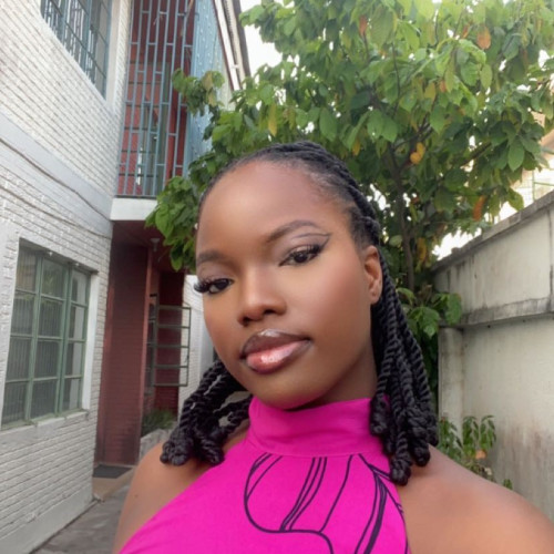Vee A. profile photo