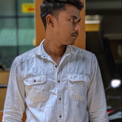 Kavidu R.