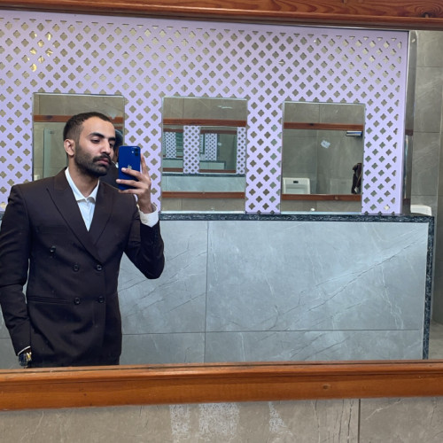 shariq  z. profile photo
