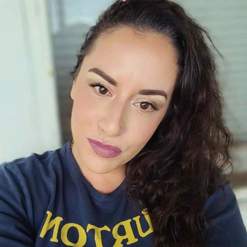 Mia M. profile photo