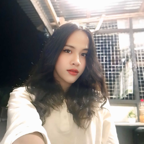 maxine d. profile photo