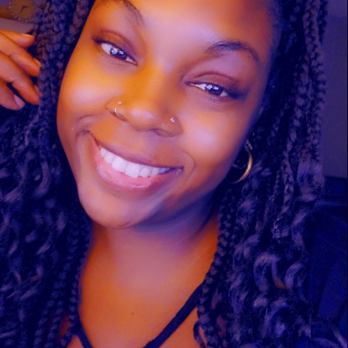 Nia E. profile photo
