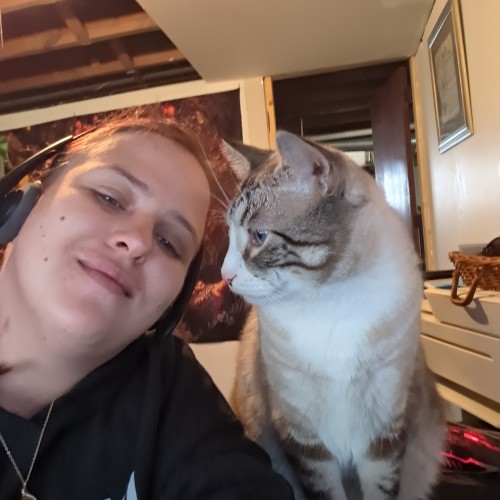 Nikki P.