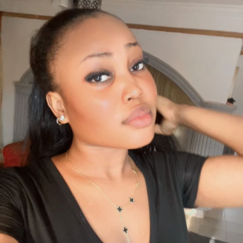 Amina Y. profile photo
