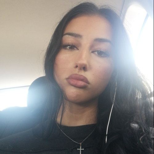 Bettina G.