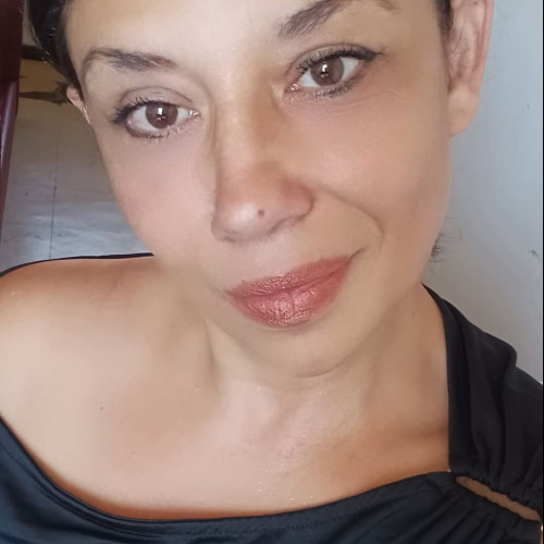 Vivian c.