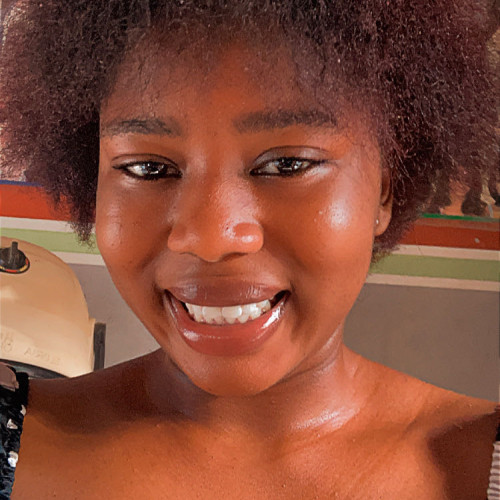 Bella R. profile photo