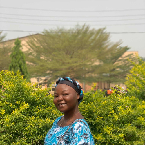 Becca b. profile photo