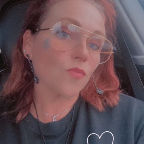 Julie P. profile photo