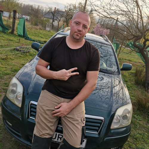 Laszlo K. profile photo
