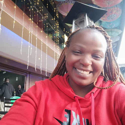 Shaniz K. profile photo