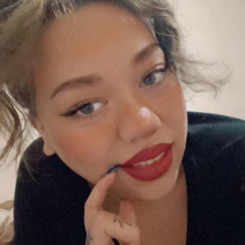 Anika F. profile photo