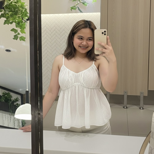 Angela L. profile photo