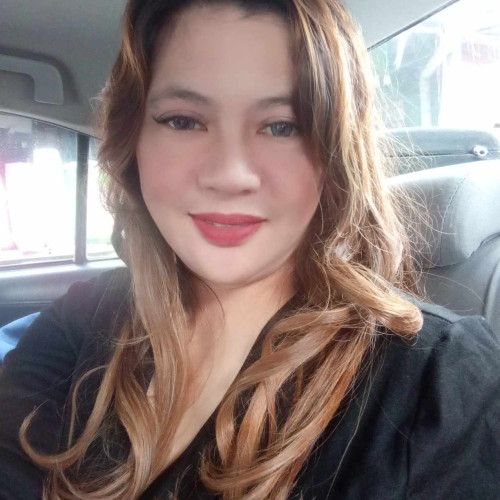 AILYN V. profile photo