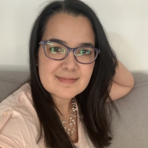 Carolina N. from Canada