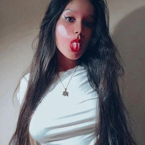 Annieee C. profile photo