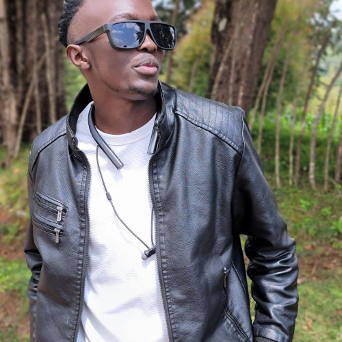 maliny m. profile photo