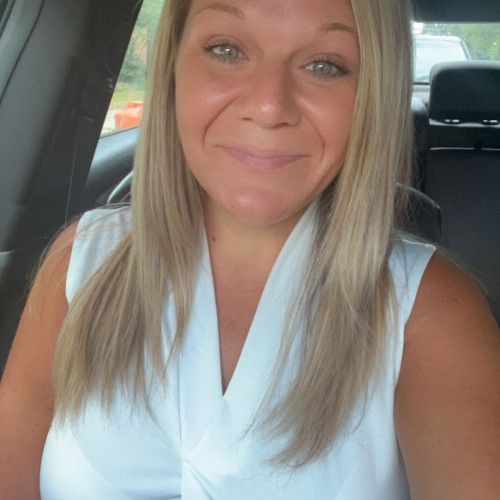 Josie  M. profile photo