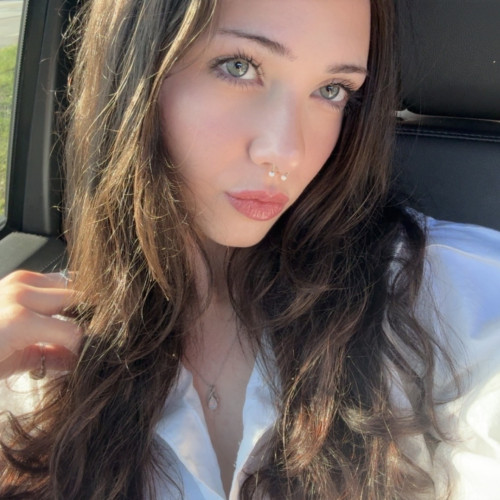 Aurora  B. profile photo
