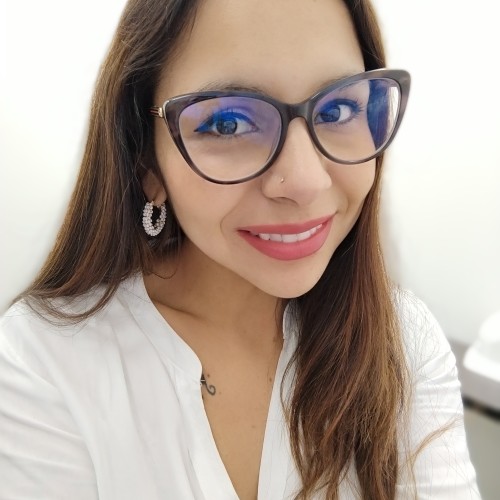 Laura L.