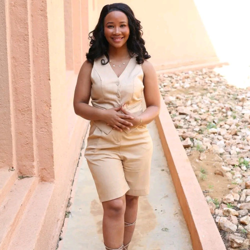 Rose V. profile photo