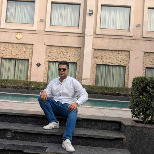 Alankrit C. profile photo