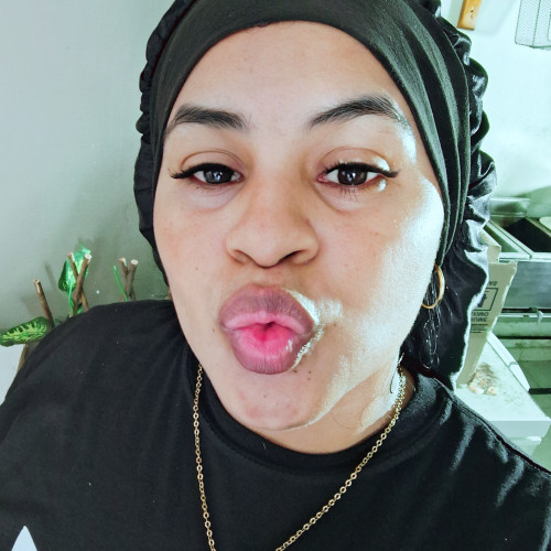 Efrenyulis  L. profile photo