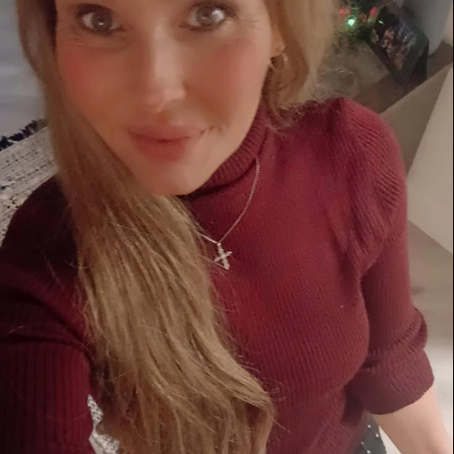 maile s. profile photo