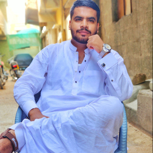 mauz b. profile photo