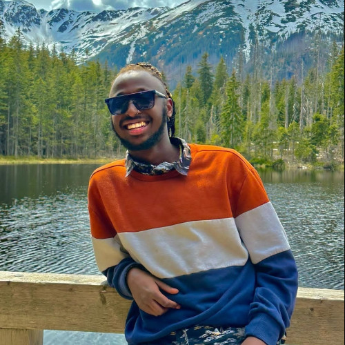 Manzi C. profile photo