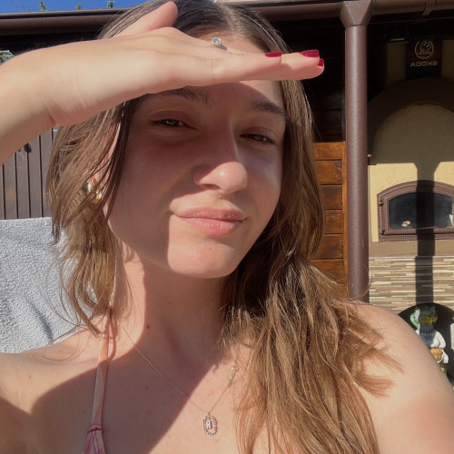 dayana b. profile photo
