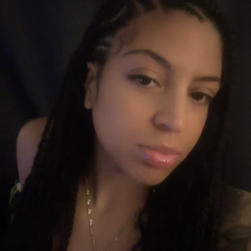 Arianna T. profile photo