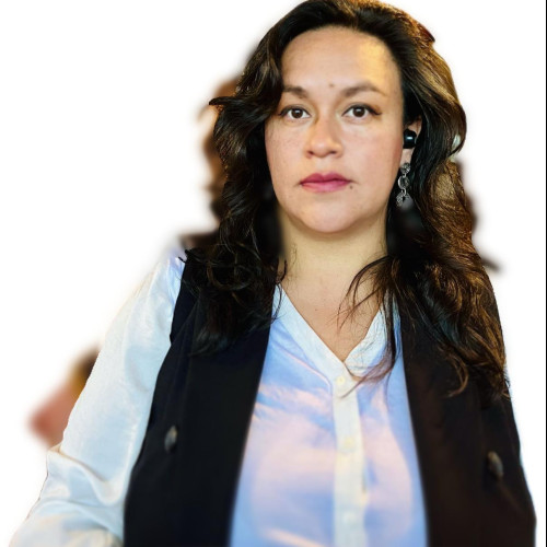Evelyn Alexandra C.