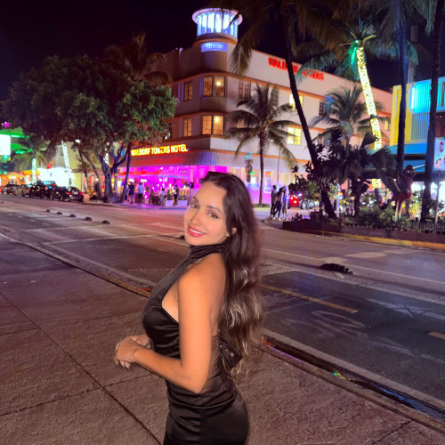 Elis C. profile photo