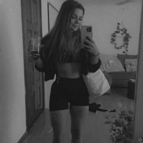 Ashley C. profile photo