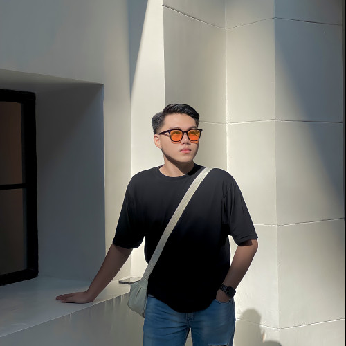 John Lloyd R. profile photo