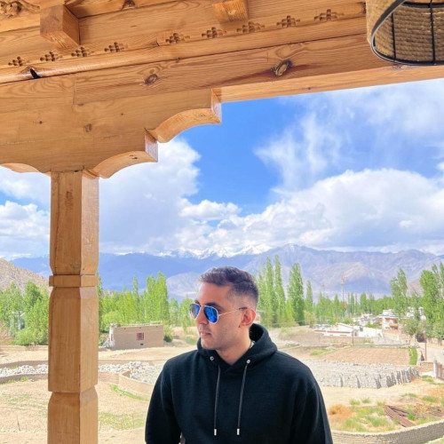 Pureesh  J. profile photo
