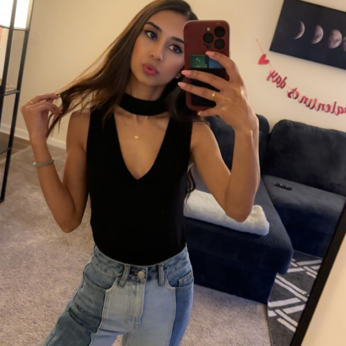 Arfa T. profile photo