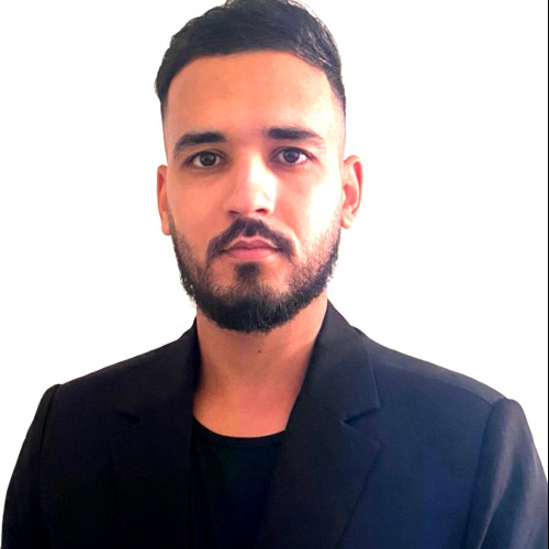 Oussama E.