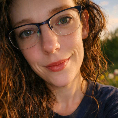 Evie B. profile photo