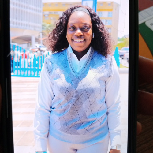 Roseline  E. profile photo