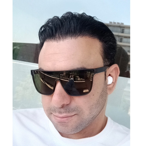 Navid R. profile photo