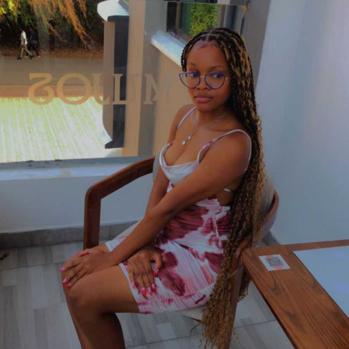 linah k. profile photo