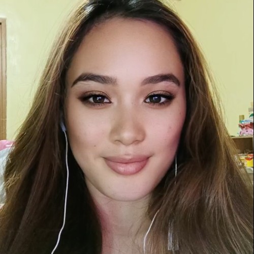 Ellie  L.