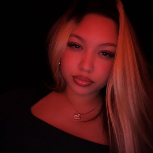 elena r. profile photo