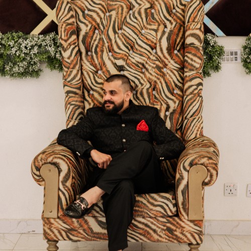 Hamza  A.
