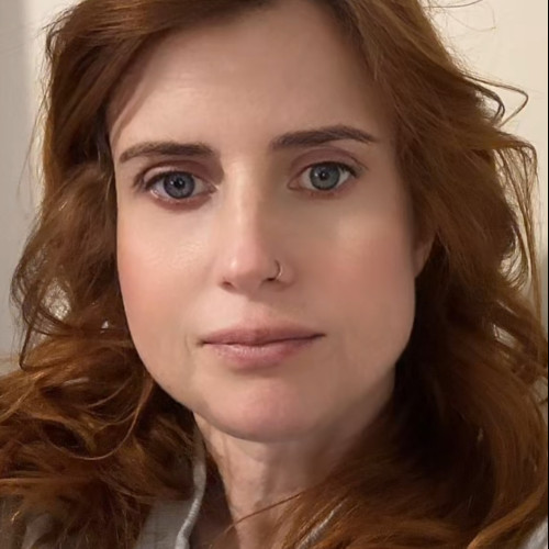 Lucy b. profile photo