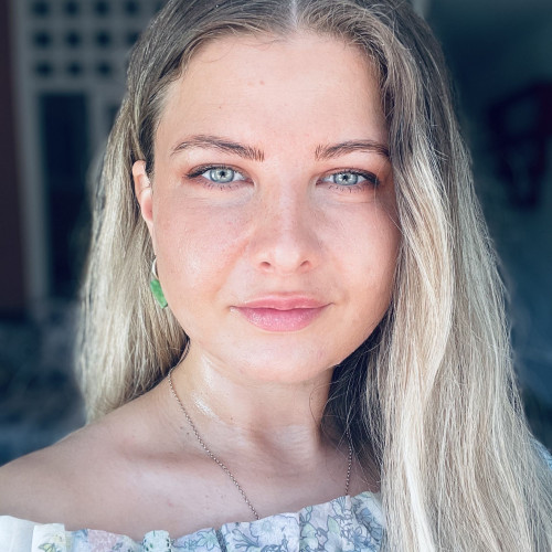 Elena M. profile photo